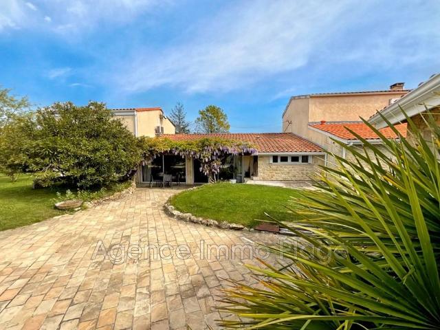 Villa de 5 pièces de luxe en vente Gaillan en Médoc, France