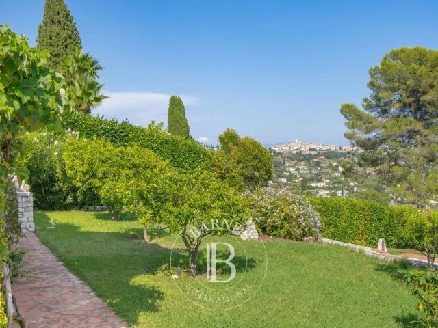 Villa de 5 pièces de luxe en vente La Colle sur Loup, France