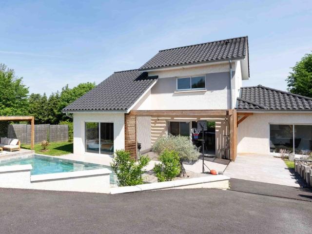 Villa de 5 pièces de luxe en vente Saint André le Gaz, France