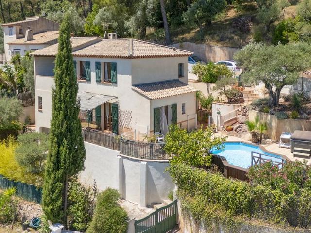 Villa de 5 pièces de luxe en vente Solliés Farlède, France