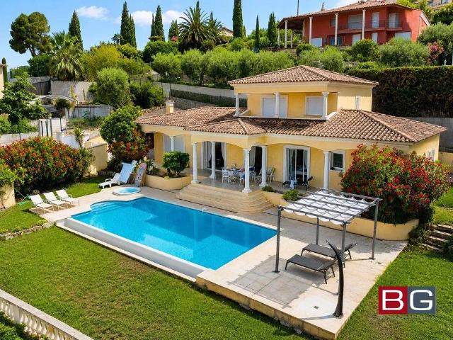 Villa de luxe de 5 pièces en vente Vallauris, Provence Alpes Côte d'Azur