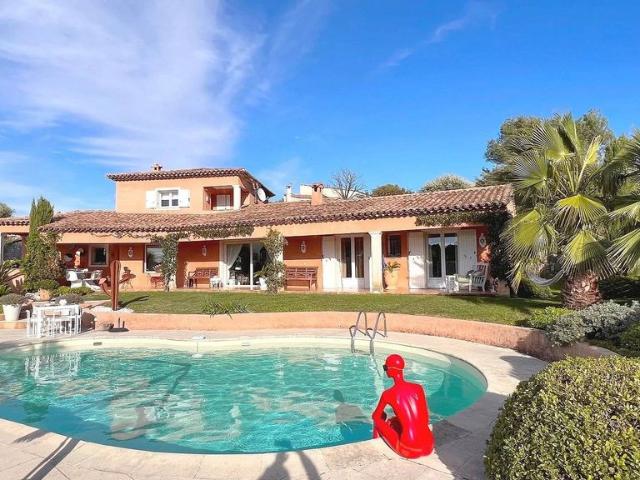Villa de 5 pièces de luxe en vente Vence, Provence Alpes Côte d'Azur