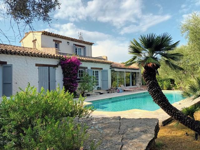 Villa de 6 pièces de luxe en location Opio, Provence Alpes Côte d'Azur