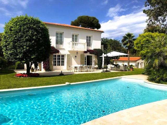 Villa de 6 pièces de luxe en location Antibes, France