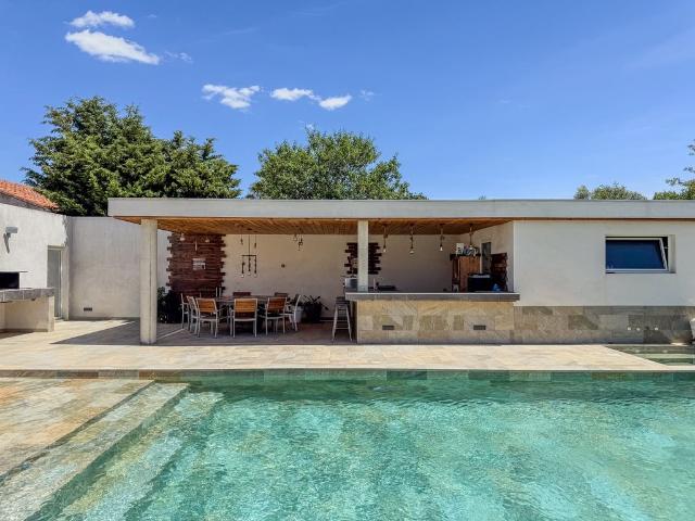 Villa de 6 pièces de luxe en location Cuxac d'Aude, France