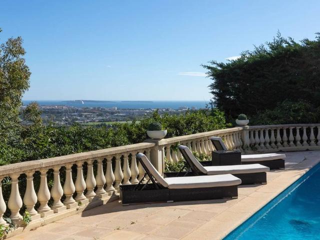 Villa de 6 pièces de luxe en vente Mandelieu, Provence Alpes Côte d'Azur