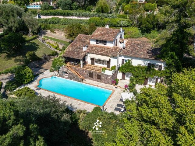 Villa de 6 pièces de luxe en vente Mandelieu, Provence Alpes Côte d'Azur