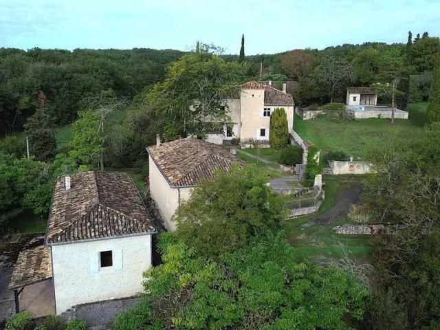 Villa de 6 pièces de luxe en vente Montaigu de Quercy, France