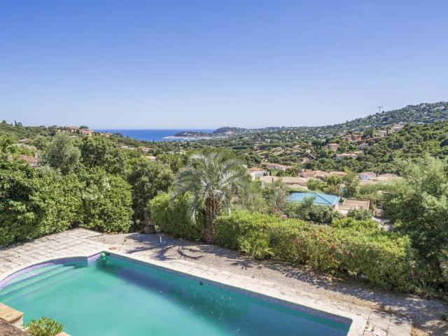 Villa de 6 pièces de luxe en vente Cavalaire sur Mer, Provence Alpes Côte d'Azur