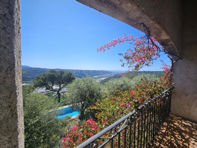 Villa de 6 pièces de luxe en vente Gattières, Provence Alpes Côte d'Azur