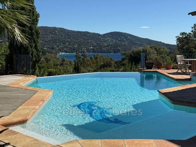 Villa de 6 pièces de luxe en vente Le Lavandou, France