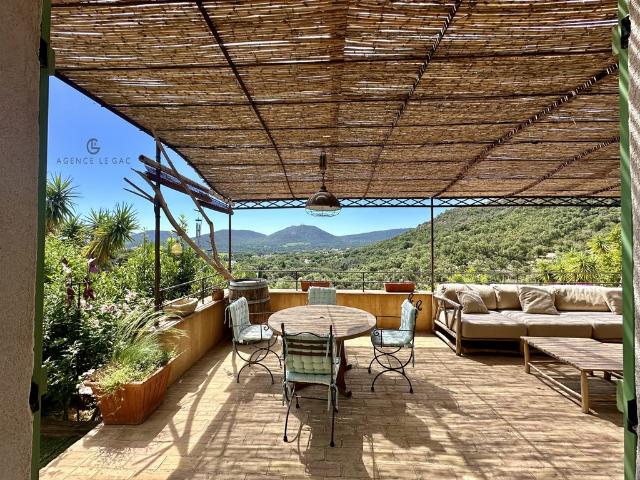 Villa de 6 pièces de luxe en vente Le Plan de la Tour, Provence Alpes Côte d'Azur