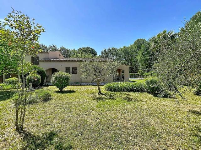 Villa de 6 pièces de luxe en vente Le Rouret, Provence Alpes Côte d'Azur