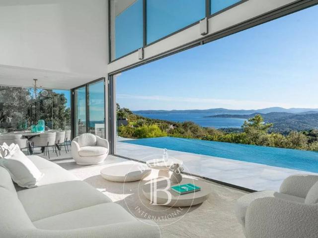 Villa de 6 pièces de luxe en vente Les Issambres, France