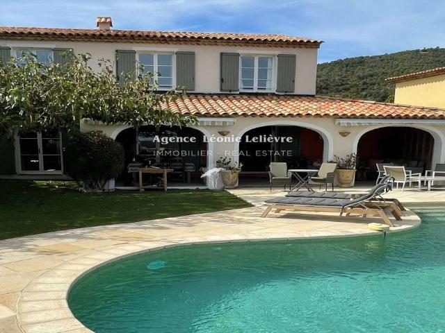 Villa de 6 pièces de luxe en vente Les Issambres, France