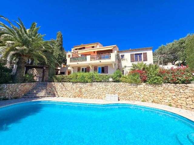 Villa de 6 pièces de luxe en vente Les Issambres, Provence Alpes Côte d'Azur