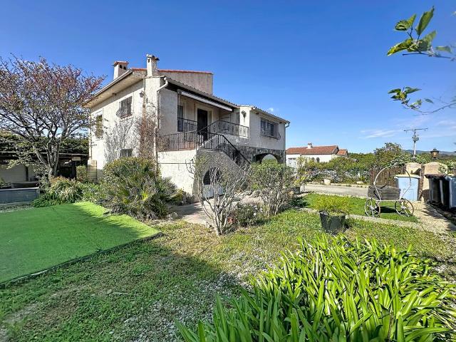 Villa de 6 pièces de luxe en vente Puget sur Argens, Provence Alpes Côte d'Azur