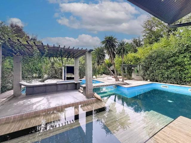 Villa de 6 pièces de luxe en vente Rigarda, France