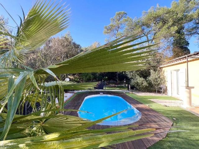 Villa de 6 pièces de luxe en vente Rocbaron, Provence Alpes Côte d'Azur