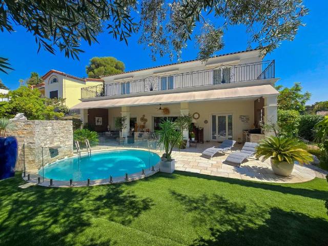 Villa de 6 pièces de luxe en vente Saint Raphaël, France