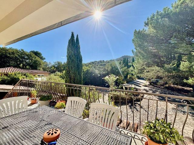 Villa de 6 pièces de luxe en vente Simiane Collongue, France