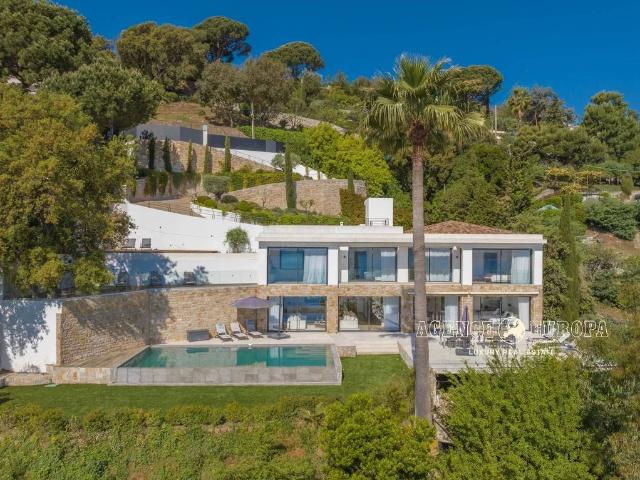 Villa de 6 pièces de luxe en vente Vallauris, Provence Alpes Côte d'Azur