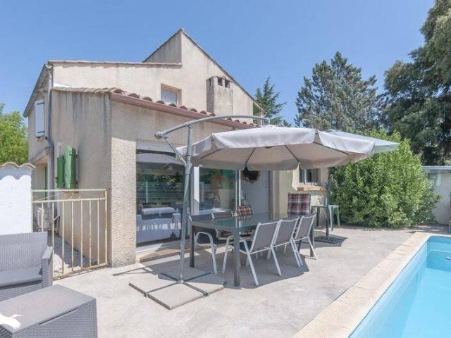 Villa de 6 pièces principales