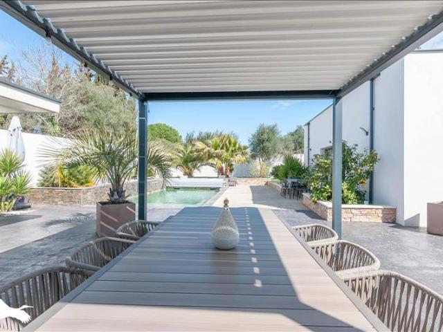 Villa de 6 pièces principales
