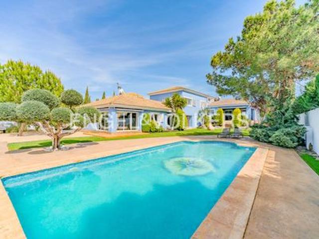 Villa de 7 habitaciones en venta en Alicante, Alicante