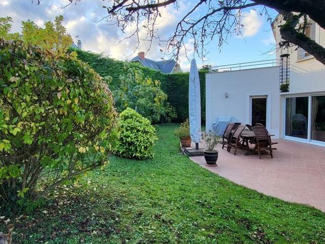 Villa de 7 pièces de luxe en vente Noisy le Grand, France