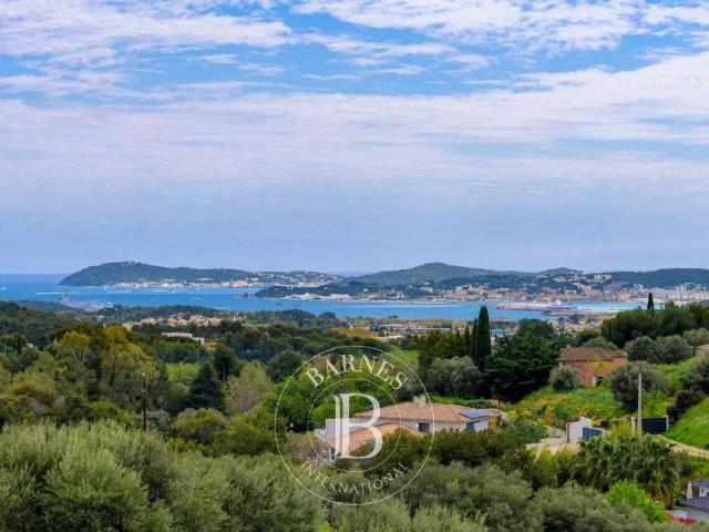 Villa de 7 pièces de luxe en vente Ollioules, Provence Alpes Côte d'Azur