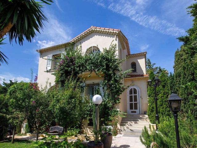 Villa de 7 pièces de luxe en vente Antibes, France