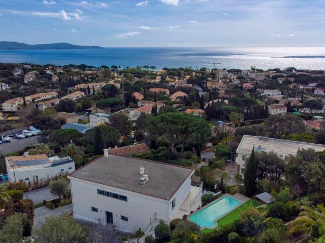 Villa de 7 pièces de luxe en vente Cavalaire sur Mer, France