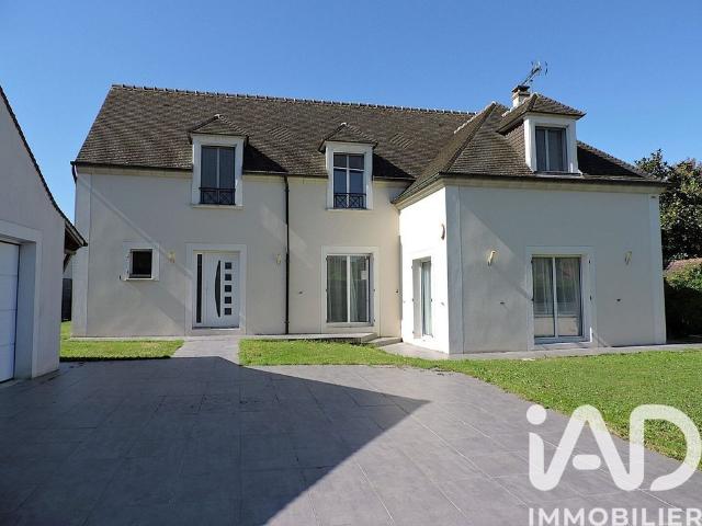 Villa de 7 pièces de luxe en vente Gouvernes, France