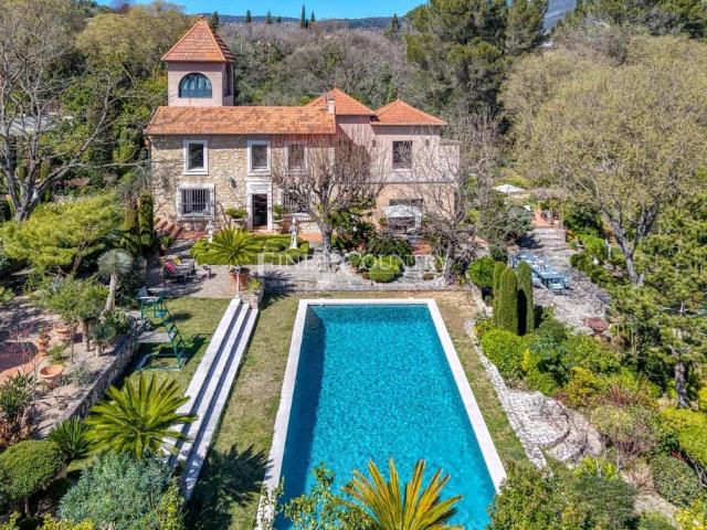 Villa de 7 pièces de luxe en vente Grasse, France