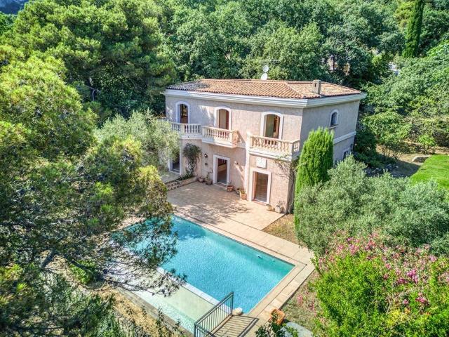 Villa de 7 pièces de luxe en vente La Turbie, Provence Alpes Côte d'Azur