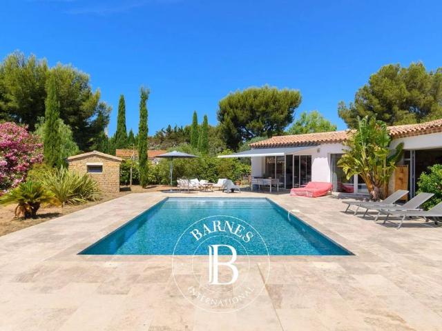 Villa de 7 pièces de luxe en vente Sanary sur Mer, Provence Alpes Côte d'Azur