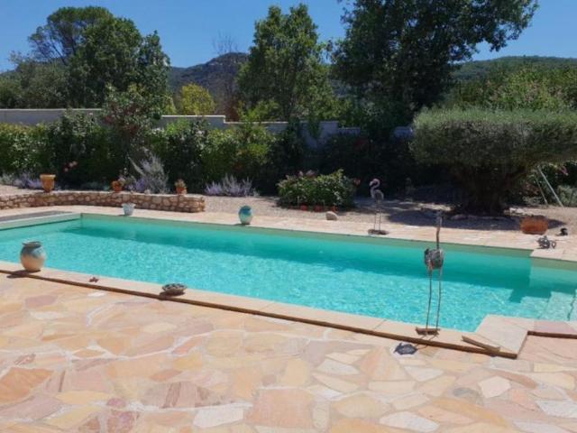 Maison de luxe de 7 pièces en vente à Sauve, France