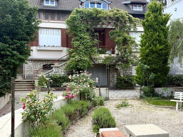 Villa de 7 pièces de luxe en vente Ville d'Avray, France