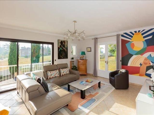 Villa de 7 pièces principales
