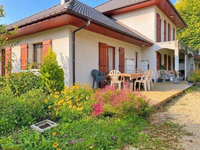 Villa de 7 pièces principales