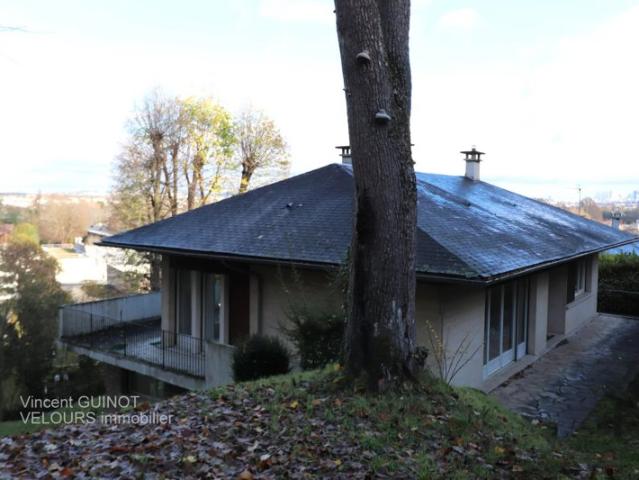 Villa de 8 pièces à Bougival