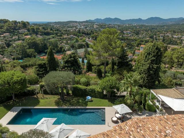 Villa de 8 pièces de luxe en vente Mougins, Provence Alpes Côte d'Azur