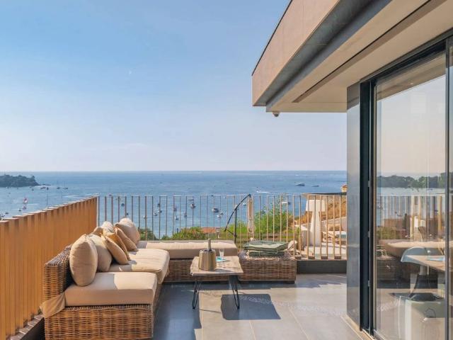 Villa de 8 pièces de luxe en vente Agay, Provence Alpes Côte d'Azur