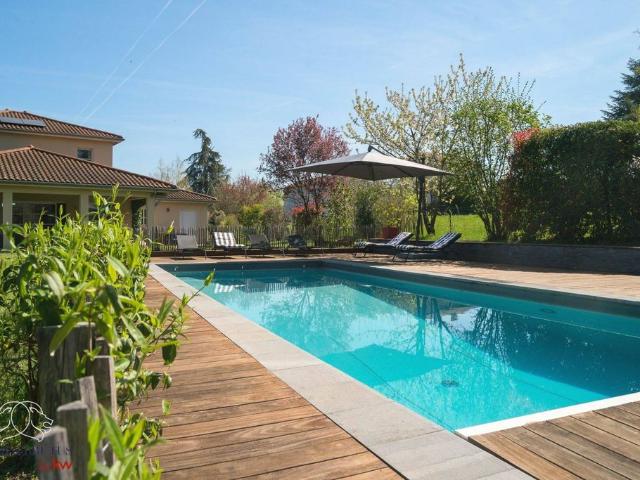 Villa de 8 pièces de luxe en vente Dommartin, Auvergne Rhône Alpes