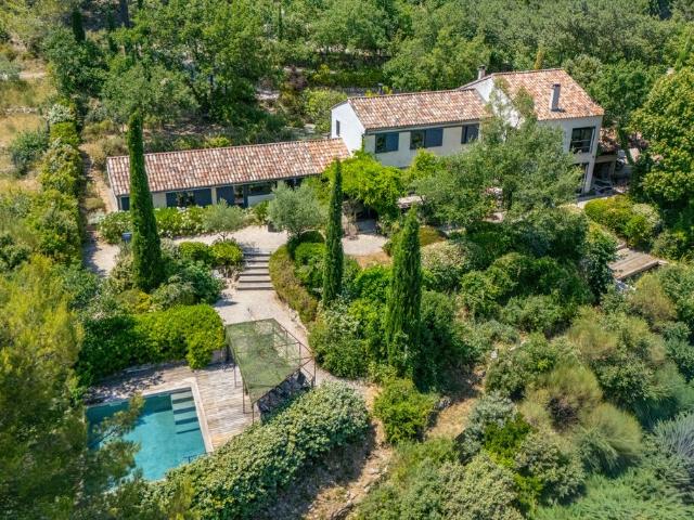 Villa de 8 pièces de luxe en vente Entrechaux, Provence Alpes Côte d'Azur