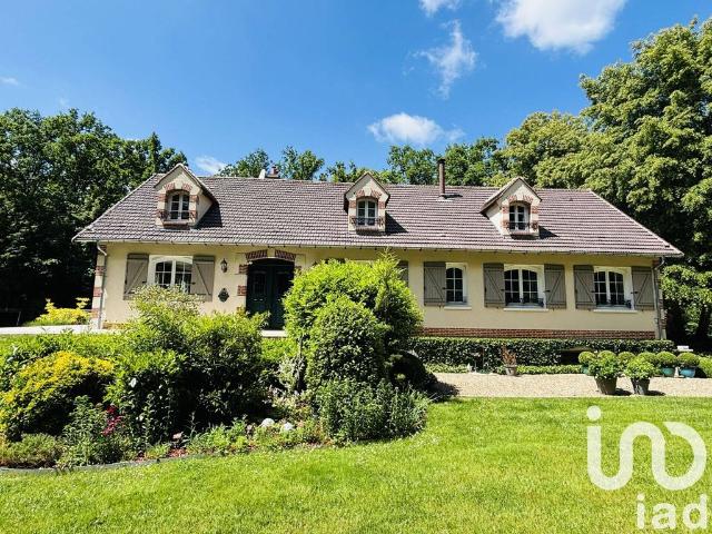 Villa de luxe de 8 pièces en vente Gouvieux, Hauts de France
