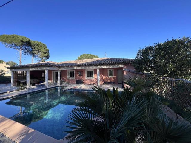 Villa de 8 pièces de luxe en vente Puget sur Argens, France