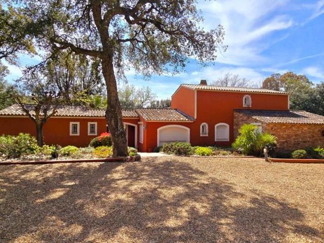 Villa de 8 pièces de luxe en vente Puget sur Argens, Provence Alpes Côte d'Azur