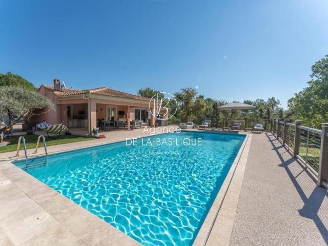 Villa de 8 pièces de luxe en vente Saint Maximin la Sainte Baume, France
